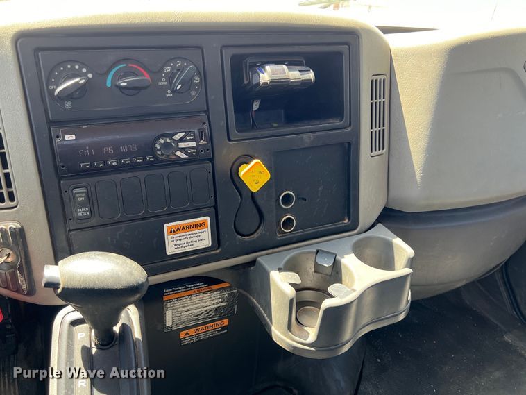 image for item DO2429 2018 International  DuraStar 4300 flatbed truck with crane