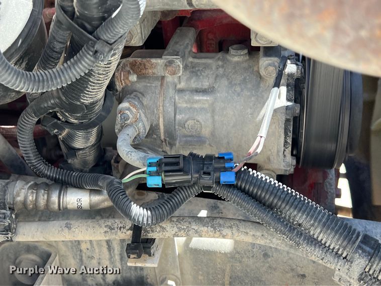 image for item DO2429 2018 International  DuraStar 4300 flatbed truck with crane