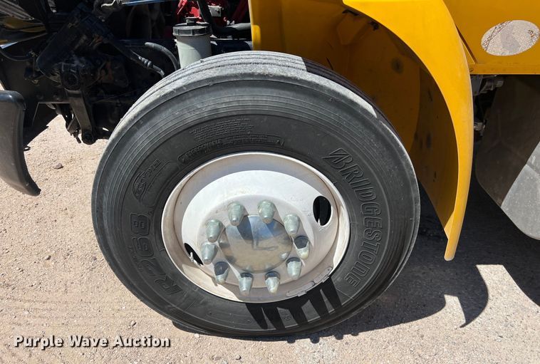 image for item DO2429 2018 International  DuraStar 4300 flatbed truck with crane