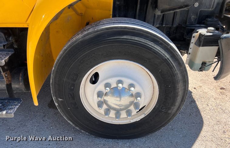 image for item DO2429 2018 International  DuraStar 4300 flatbed truck with crane