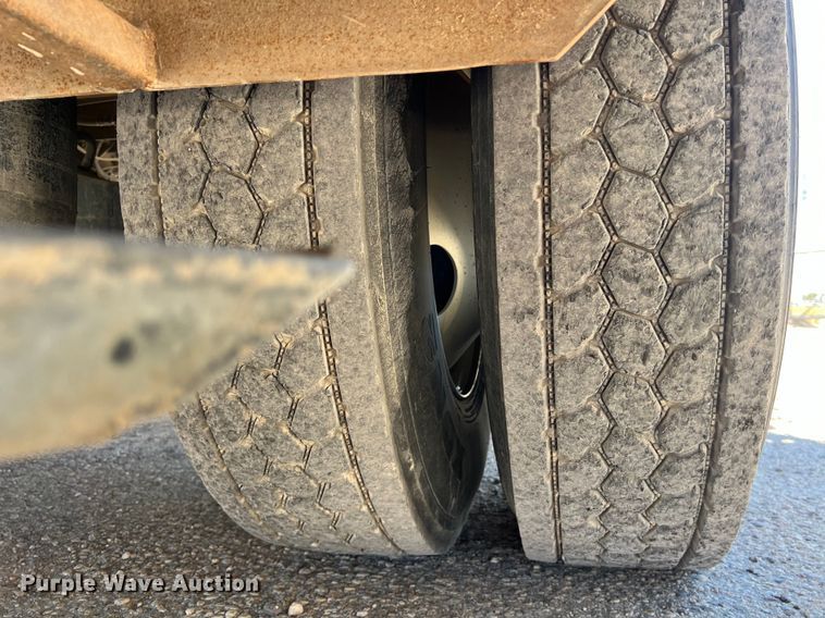 image for item DO2429 2018 International  DuraStar 4300 flatbed truck with crane