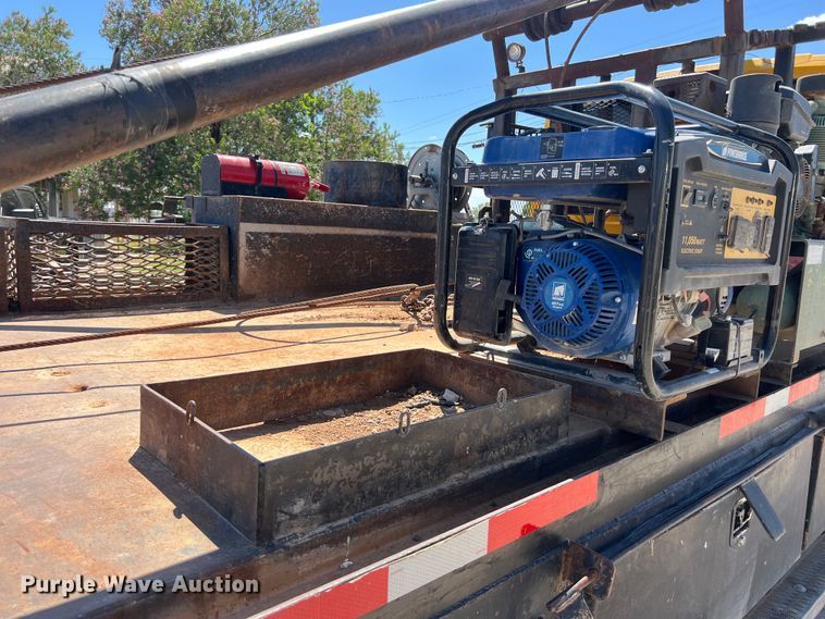 image for item DO2430 2009 International  DuraStar 4300 winch truck