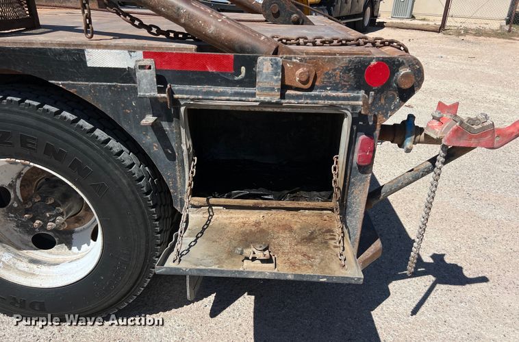 image for item DO2430 2009 International  DuraStar 4300 winch truck