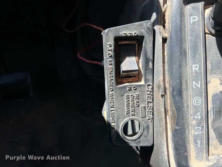 image for item DO2430 2009 International  DuraStar 4300 winch truck