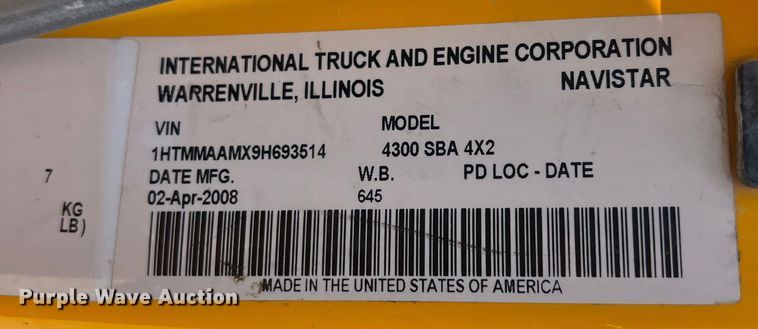 image for item DO2432 2009 International  DuraStar 4300 flatbed truck with crane