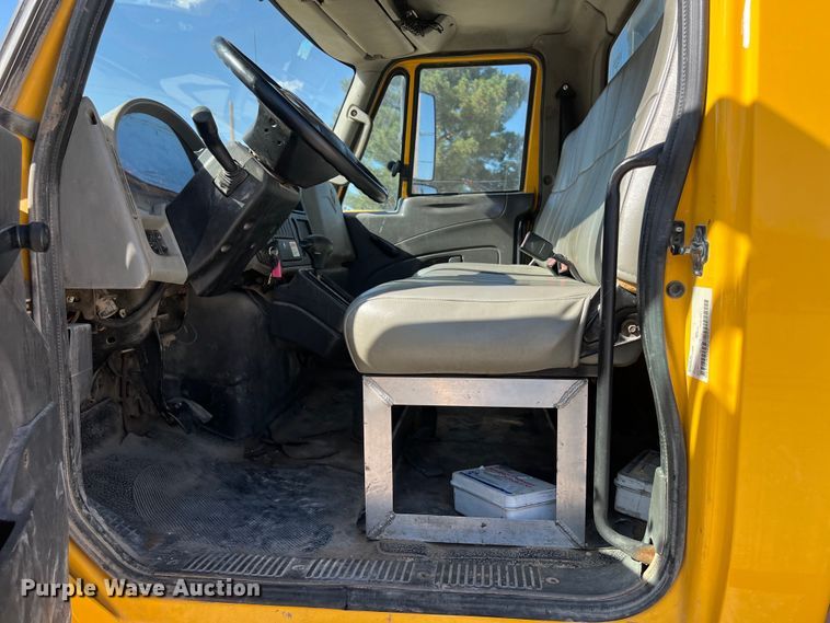 image for item DO2435 2013 International  DuraStar 4300 flatbed truck with crane