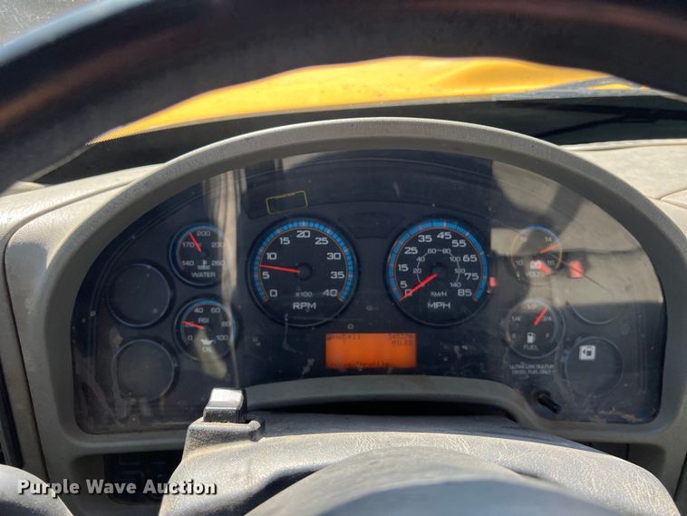 image for item DO2435 2013 International  DuraStar 4300 flatbed truck with crane