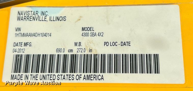 image for item DO2435 2013 International  DuraStar 4300 flatbed truck with crane