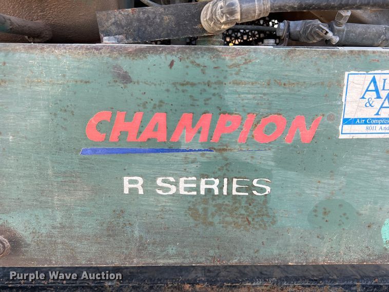 image for item DO2436 2007 International  4300 winch truck