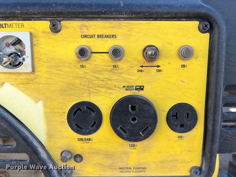 image for item DO2436 2007 International  4300 winch truck