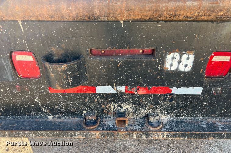 image for item DO2436 2007 International  4300 winch truck