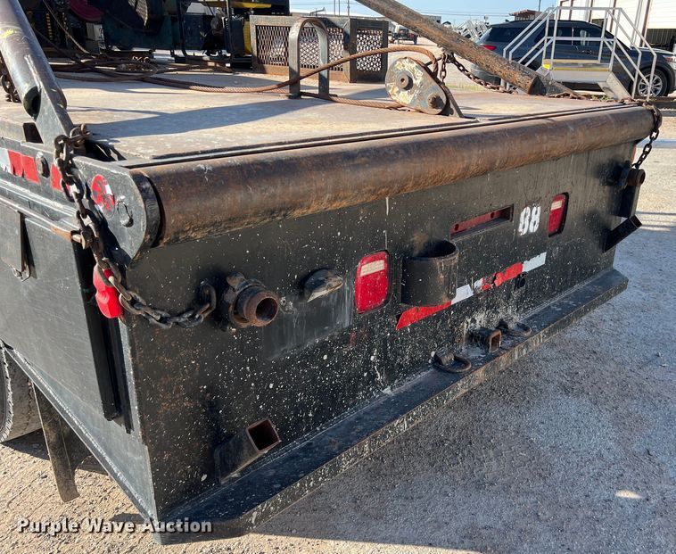 image for item DO2436 2007 International  4300 winch truck