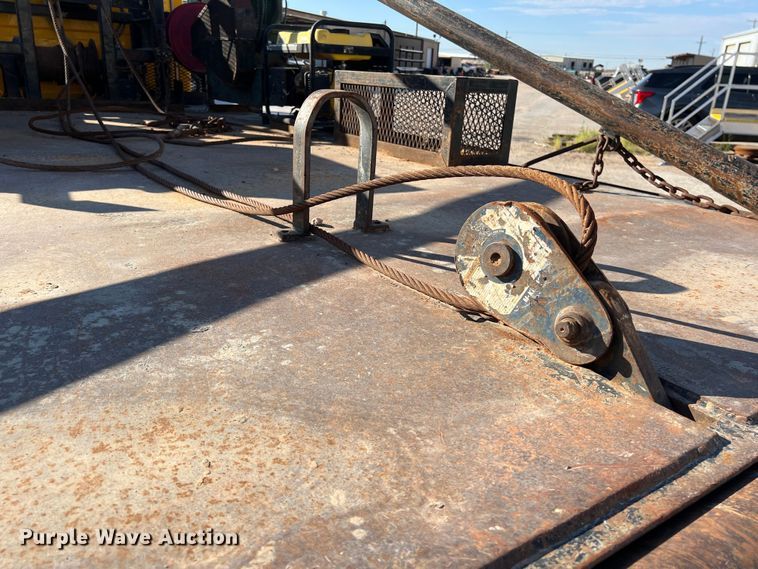 image for item DO2436 2007 International  4300 winch truck