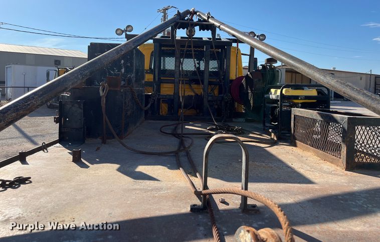 image for item DO2436 2007 International  4300 winch truck