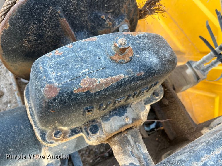 image for item DO2436 2007 International  4300 winch truck