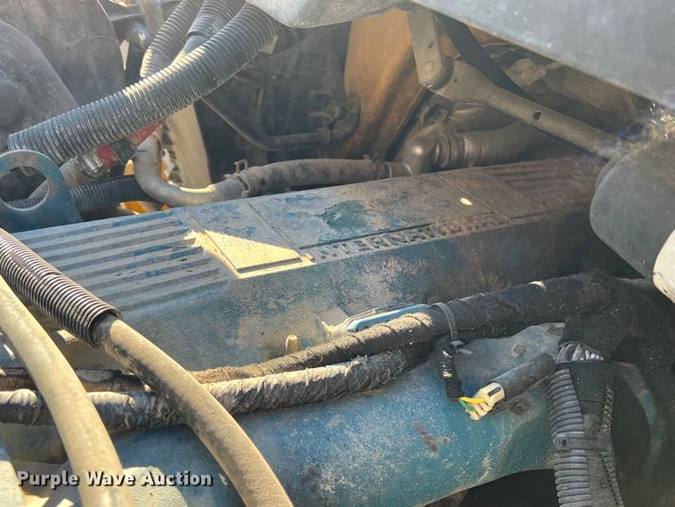 image for item DO2436 2007 International  4300 winch truck