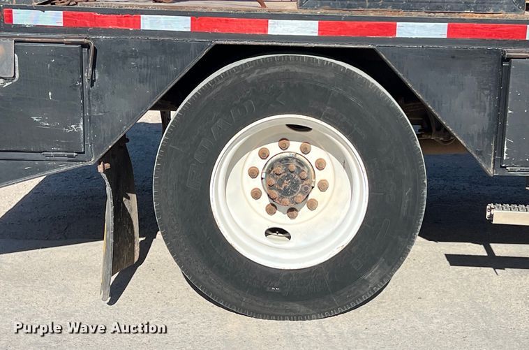 image for item DO2436 2007 International  4300 winch truck