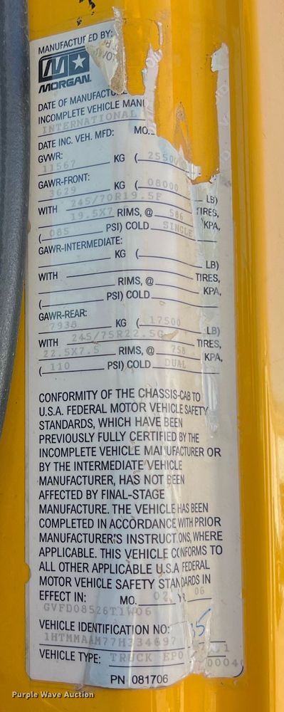 image for item DO2436 2007 International  4300 winch truck