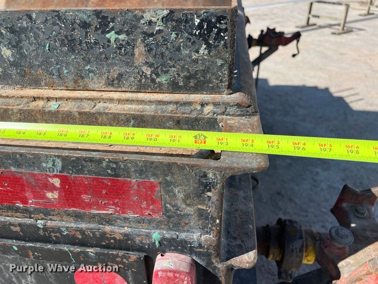 image for item DO2437 2013 International  DuraStar 4300 utility / service truck