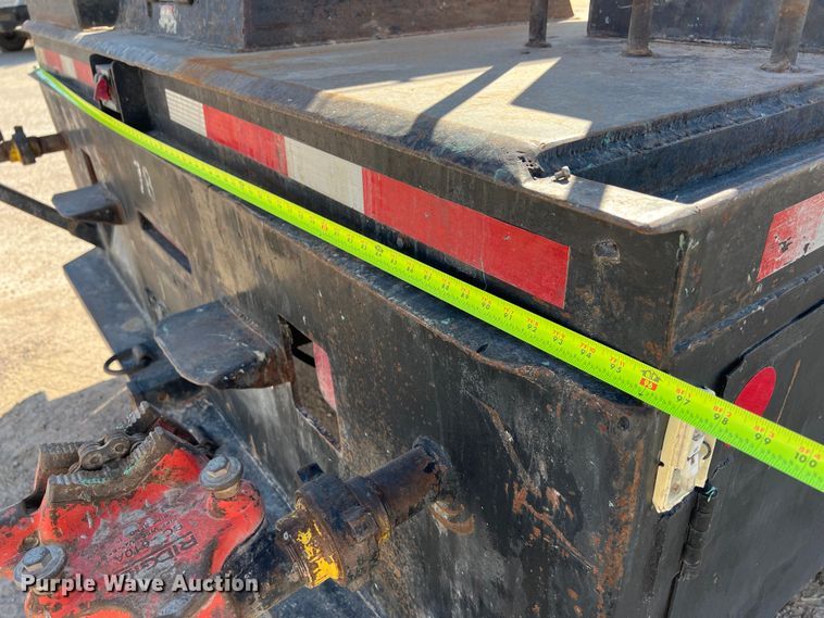 image for item DO2437 2013 International  DuraStar 4300 utility / service truck