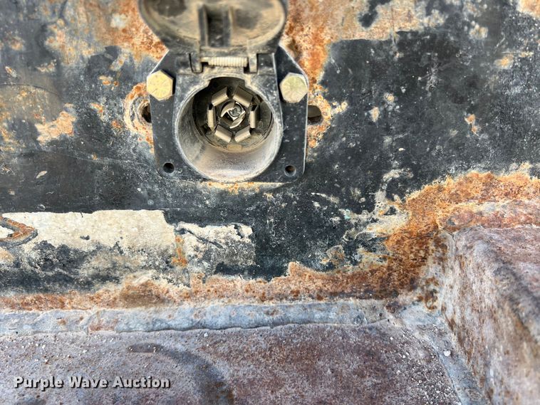 image for item DO2438 2007 International  4300 winch truck