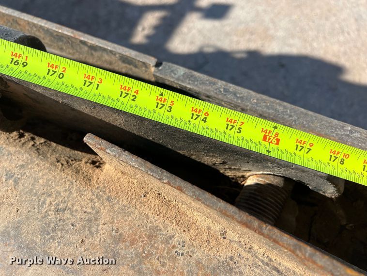 image for item DO2438 2007 International  4300 winch truck