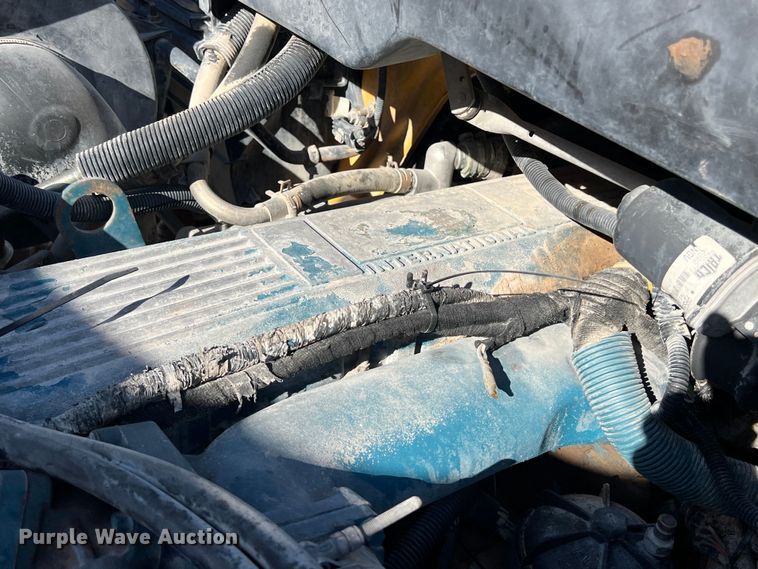 image for item DO2438 2007 International  4300 winch truck