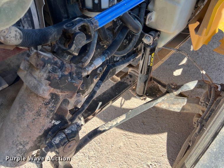 image for item DO2438 2007 International  4300 winch truck