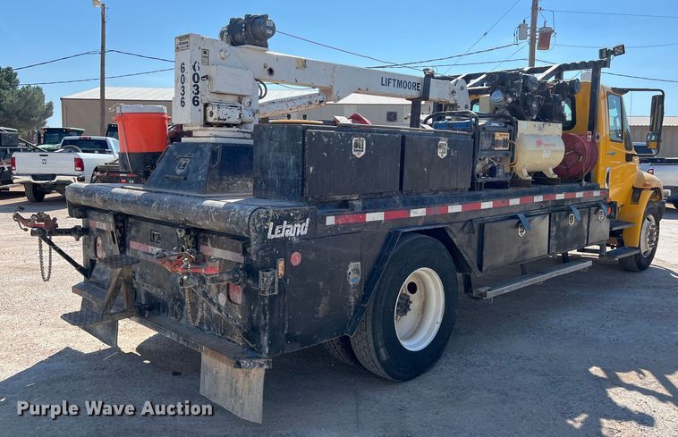 image for item DO2439 2013 International DuraStar 4300 utility / service truck