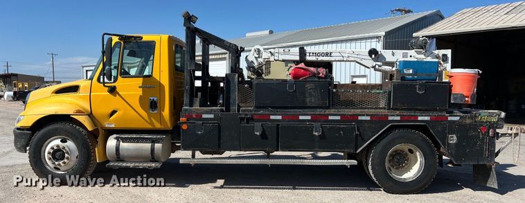 image for item DO2439 2013 International DuraStar 4300 utility / service truck