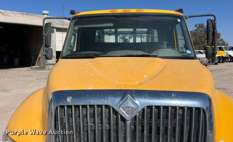 image for item DO2439 2013 International DuraStar 4300 utility / service truck