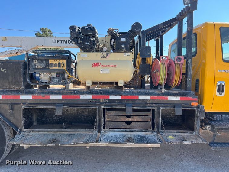 image for item DO2439 2013 International DuraStar 4300 utility / service truck