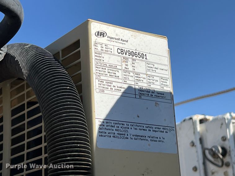 image for item DO2439 2013 International DuraStar 4300 utility / service truck