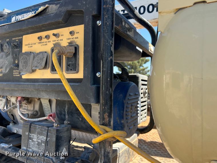 image for item DO2439 2013 International DuraStar 4300 utility / service truck