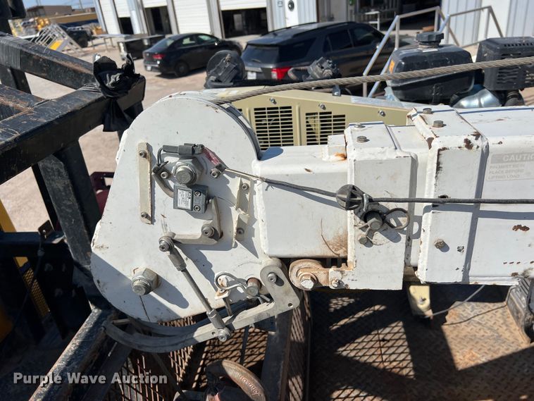 image for item DO2439 2013 International DuraStar 4300 utility / service truck