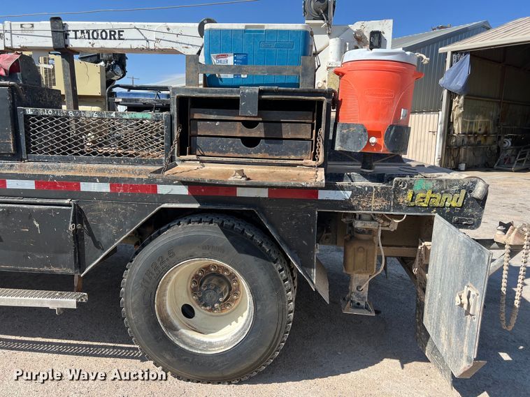 image for item DO2439 2013 International DuraStar 4300 utility / service truck