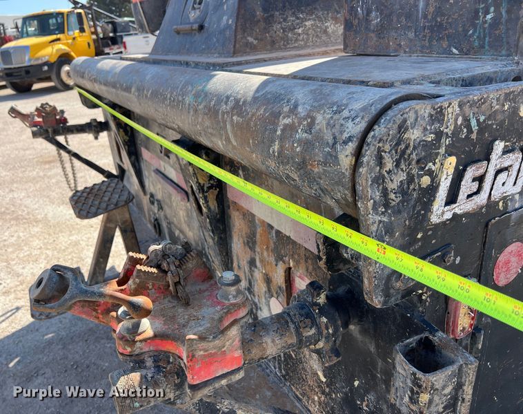 image for item DO2439 2013 International DuraStar 4300 utility / service truck