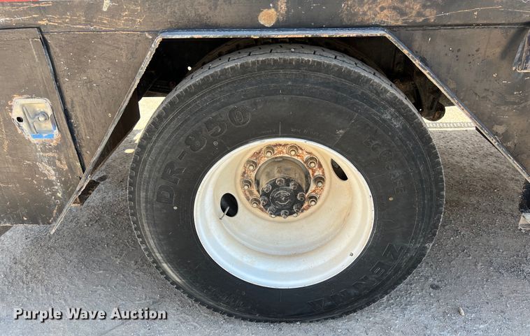 image for item DO2439 2013 International DuraStar 4300 utility / service truck