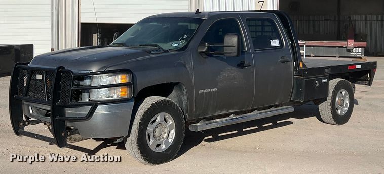 image for item DO2442 2014 Chevrolet  Silverado 2500HD Crew Cab pickup truck