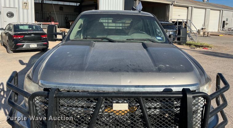 image for item DO2442 2014 Chevrolet  Silverado 2500HD Crew Cab pickup truck