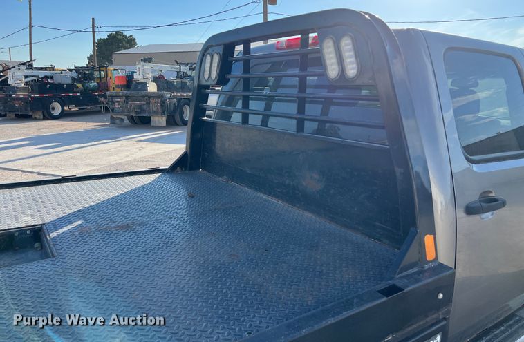 image for item DO2442 2014 Chevrolet  Silverado 2500HD Crew Cab pickup truck