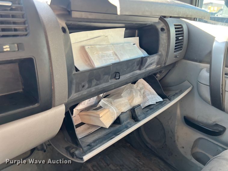 image for item DO2442 2014 Chevrolet  Silverado 2500HD Crew Cab pickup truck