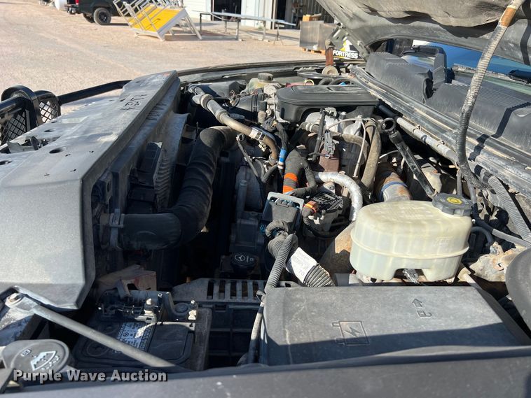 image for item DO2442 2014 Chevrolet  Silverado 2500HD Crew Cab pickup truck