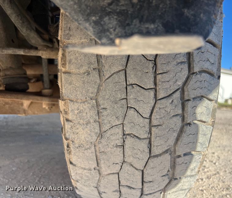 image for item DO2442 2014 Chevrolet  Silverado 2500HD Crew Cab pickup truck