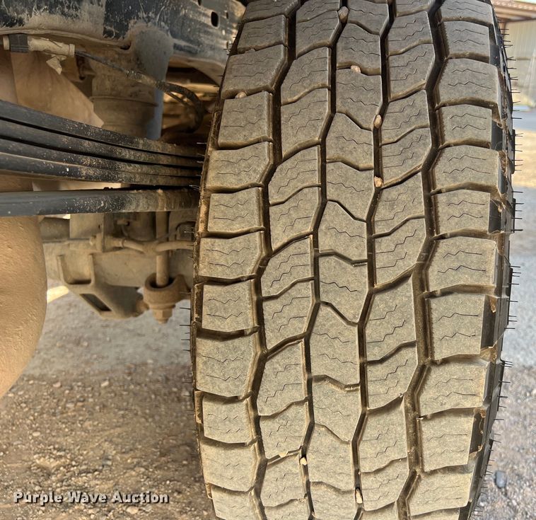 image for item DO2442 2014 Chevrolet  Silverado 2500HD Crew Cab pickup truck