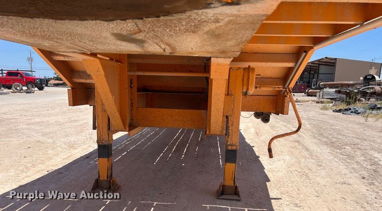 image for item LU9966 2008 Kaufman  drop deck equipment trailer