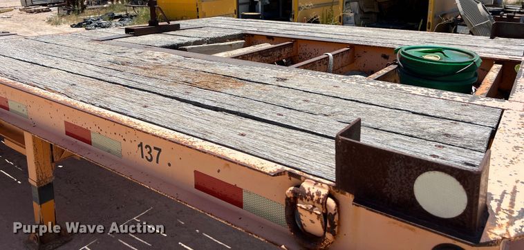 image for item LU9966 2008 Kaufman  drop deck equipment trailer