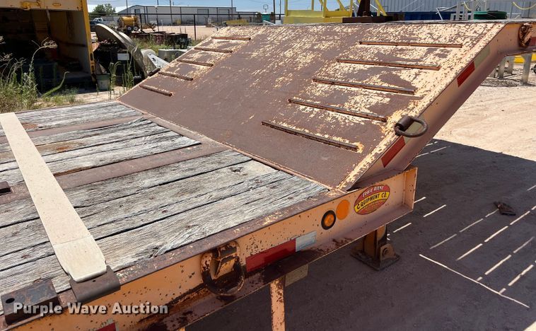 image for item LU9966 2008 Kaufman  drop deck equipment trailer