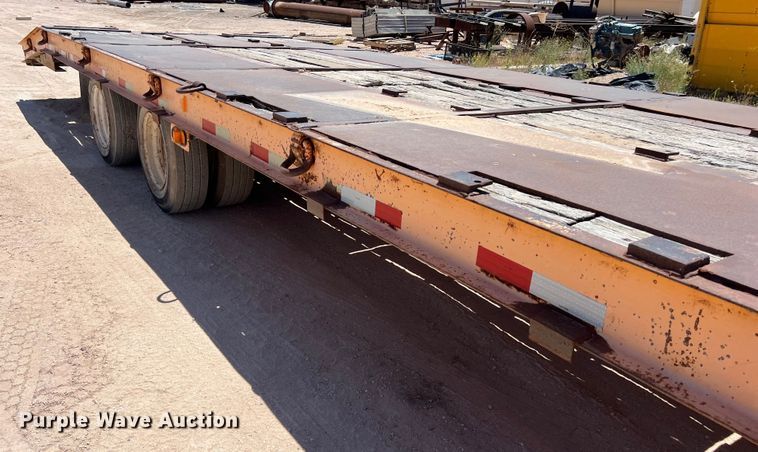 image for item LU9966 2008 Kaufman  drop deck equipment trailer