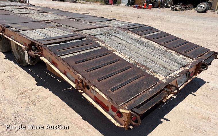 image for item LU9966 2008 Kaufman  drop deck equipment trailer
